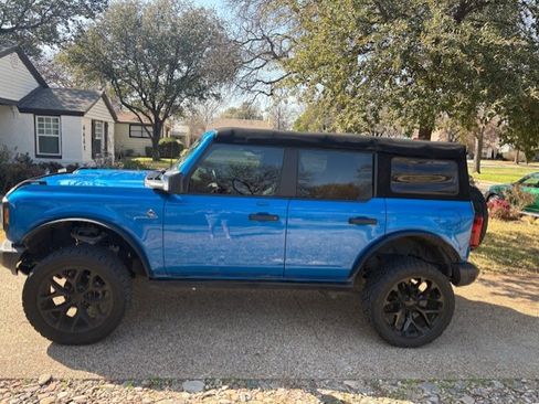 Used 2022 Ford Bronco Black Diamond image 22