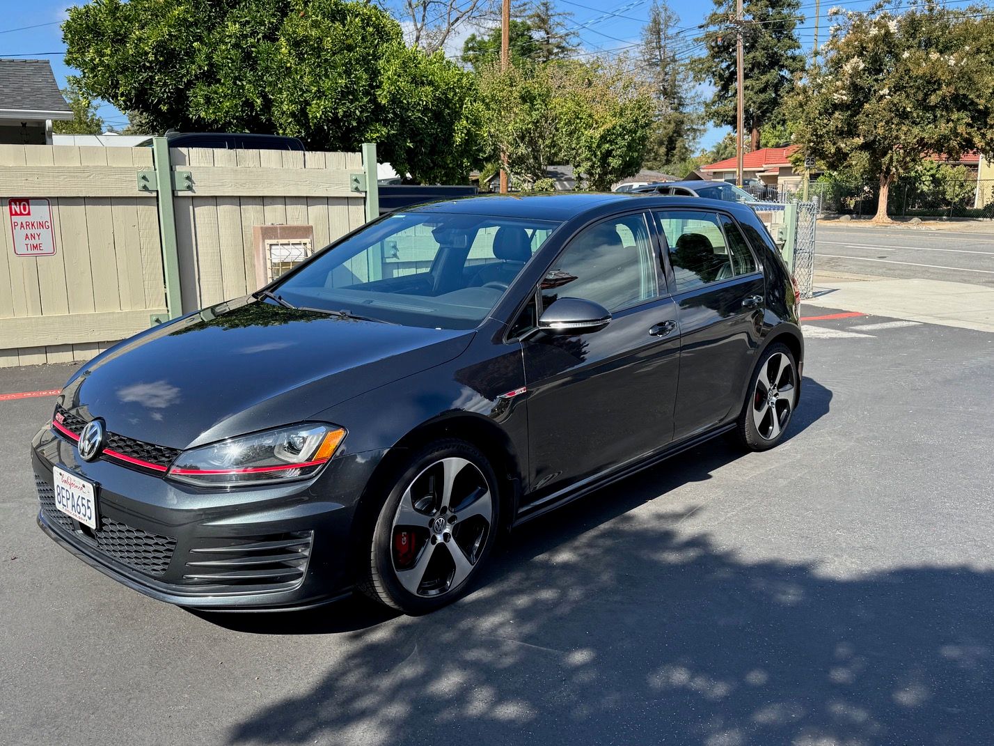Used 2017 Volkswagen GTI Autobahn FWD image 5