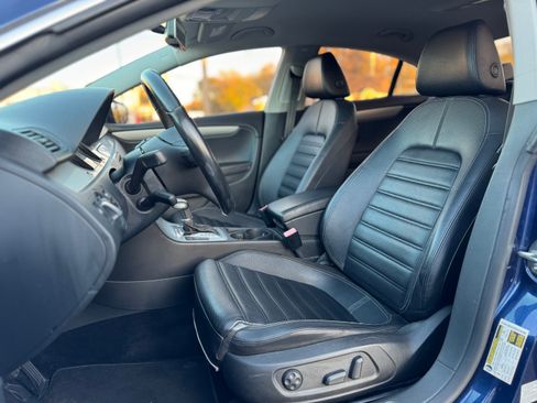 Used 2010 Volkswagen CC Sport image 18