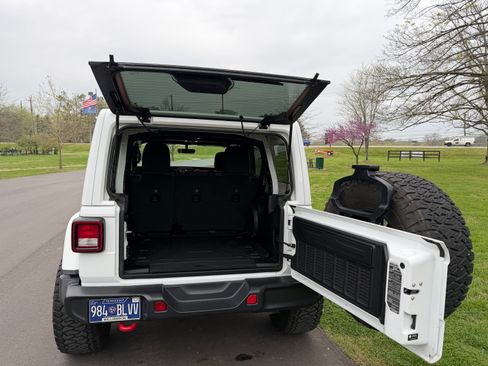 Used 2022 Jeep Wrangler Unlimited Rubicon image 15