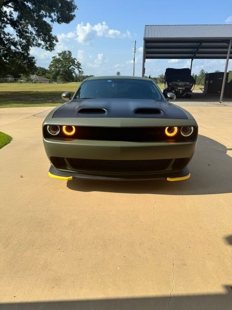 Used 2023 Dodge Challenger SRT Hellcat RWD image 2