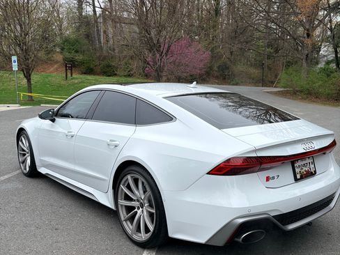 Used 2025 Audi RS 7 Performance w/ Executive Package image 4