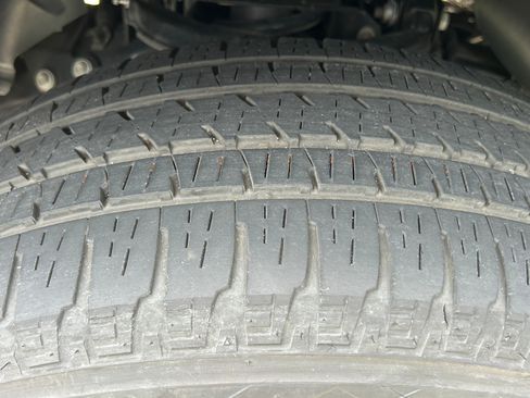 Used 2023 RAM 1500 Laramie AWD/4WD image 22