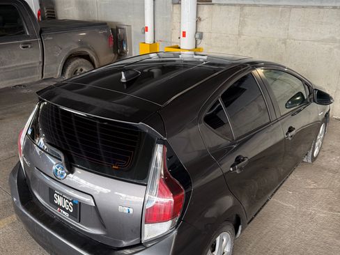 Used 2015 Toyota Prius C Four image 9