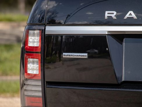 Used 2014 Land Rover Range Rover Supercharged image 19