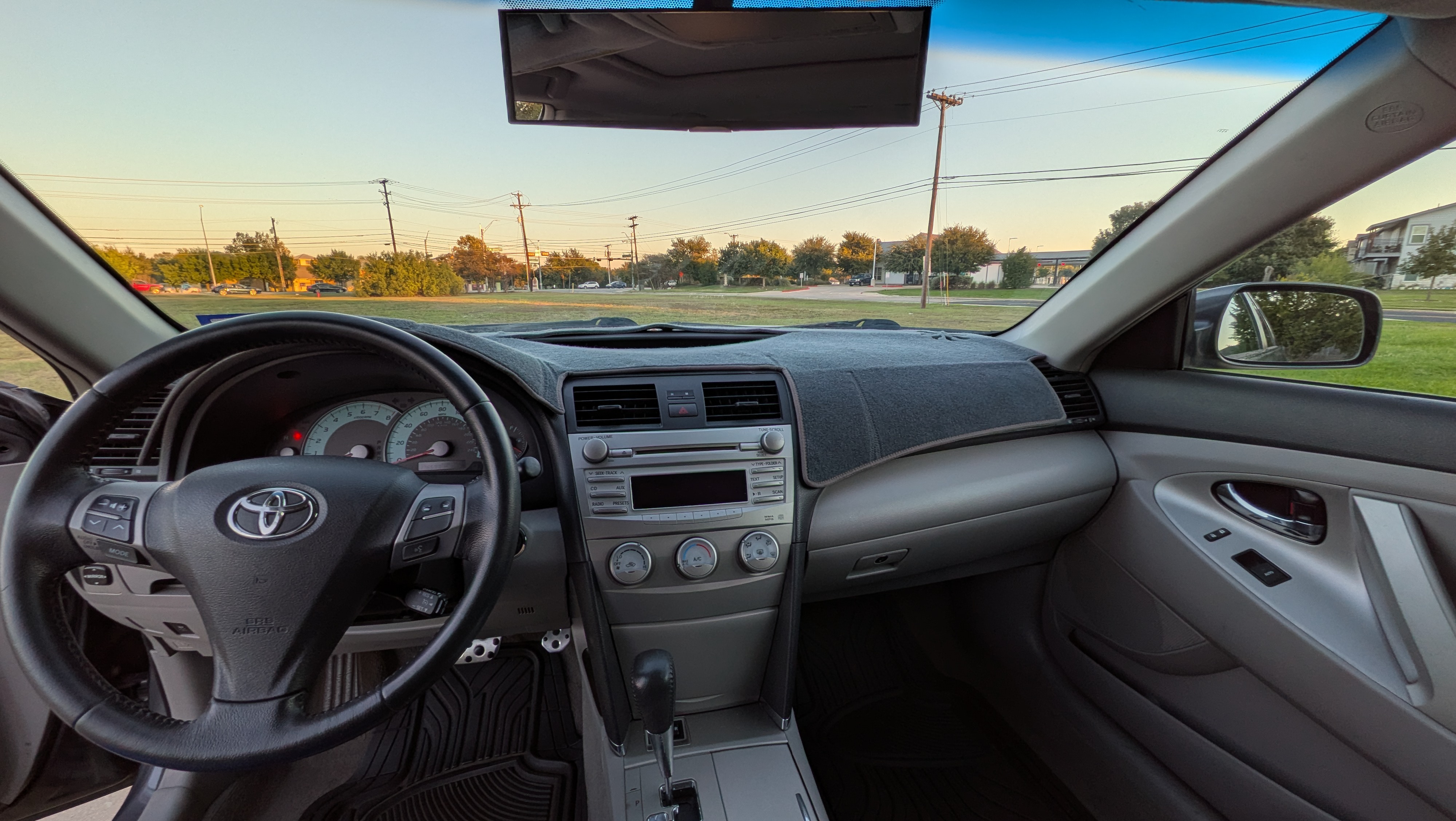 Used 2011 Toyota Camry SE w/ Sport Leather Pkg FWD image 14