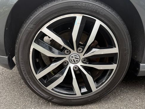 Used 2015 Volkswagen Golf SE w/ Golf Sport Package FWD image 6