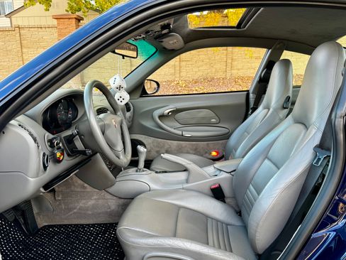 Used 2001 Porsche 911 Carrera image 12