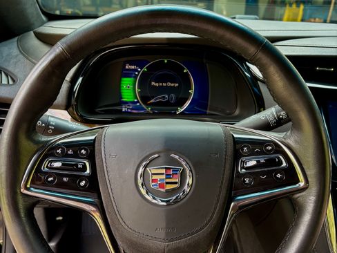 Used 2014 Cadillac ELR w/ Luxury Package FWD image 17