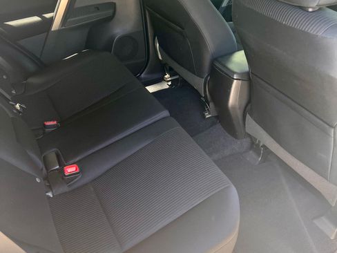 Used 2015 Toyota RAV4 LE image 19