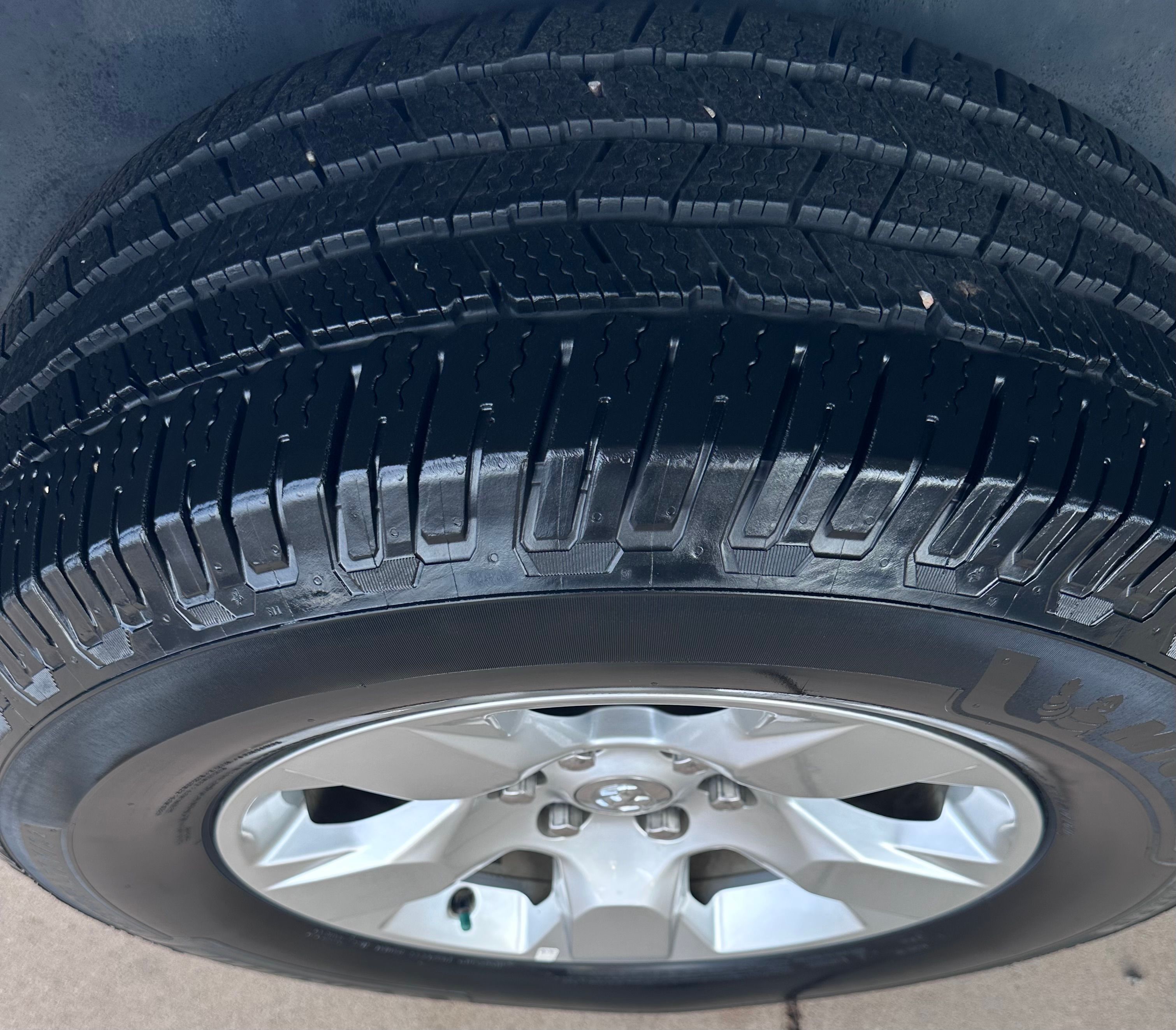 Used 2020 RAM 1500 Big Horn AWD/4WD image 14