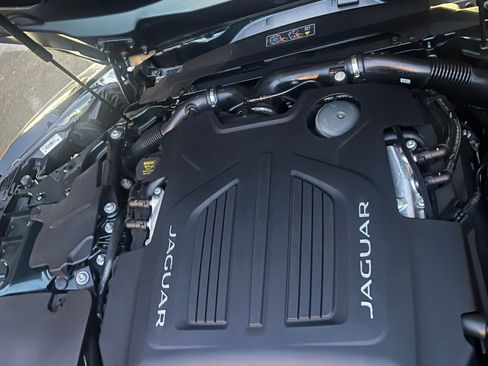 Used 2017 Jaguar F-TYPE R AWD/4WD image 14