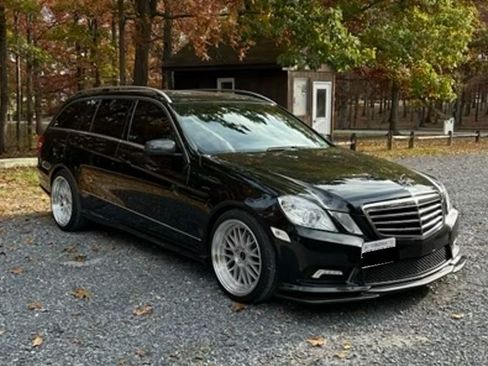 Used 2011 Mercedes-Benz E 350 4MATIC Wagon image 5