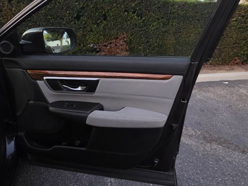 Used 2017 Honda CR-V EX image 12