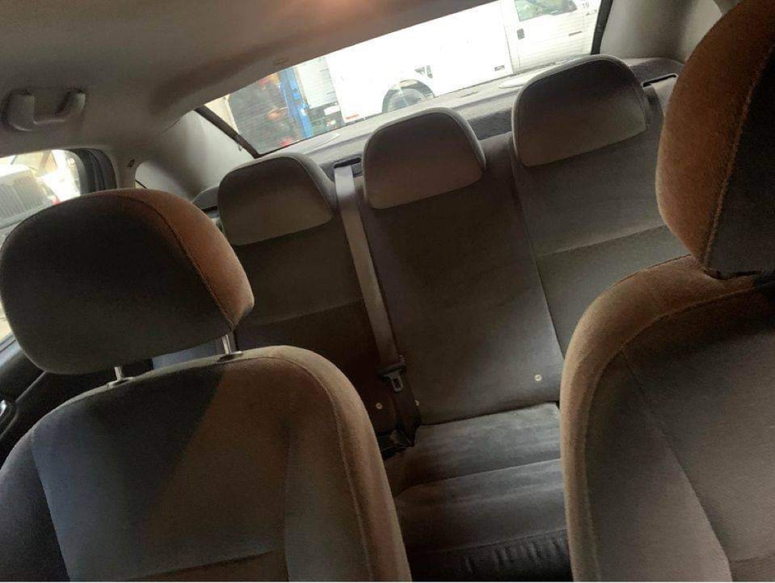 Used 2009 Chevrolet Impala LT FWD image 12