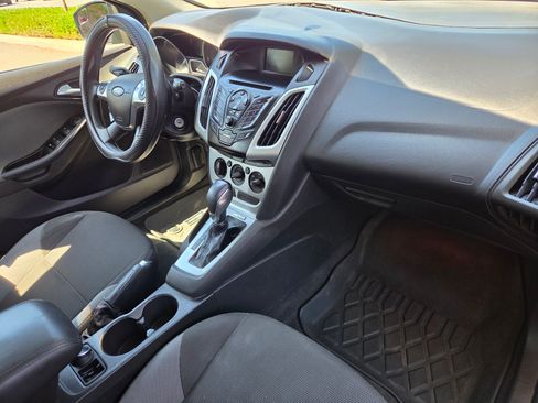 Used 2013 Ford Focus SE FWD image 13