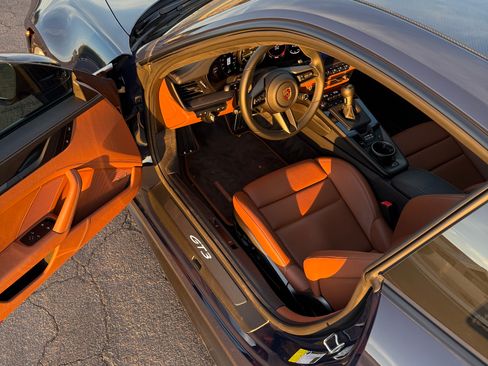 Used 2022 Porsche 911 GT3 image 10