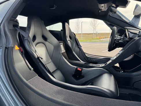 Used 2016 McLaren 675LT Coupe image 26