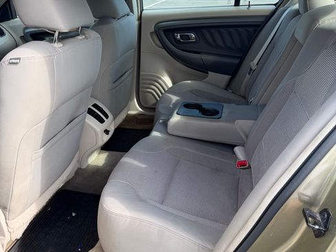 Used 2012 Ford Taurus SEL FWD image 6