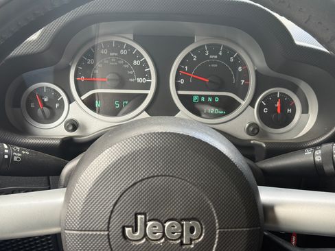Used 2010 Jeep Wrangler Sahara AWD/4WD image 13