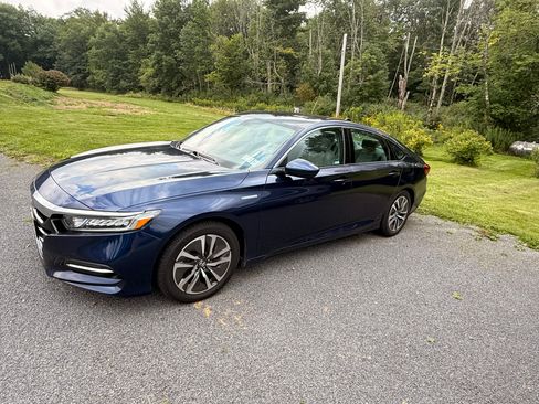 Used 2019 Honda Accord Hybrid image 4