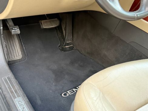 Used 2013 Hyundai Genesis 3.8 image 20