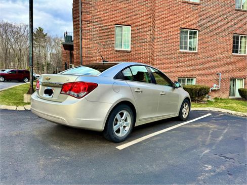 Used 2014 Chevrolet Cruze LT image 6