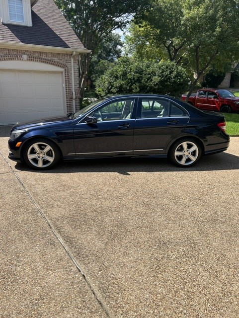 Used 2011 Mercedes-Benz C 300 Sedan image 13