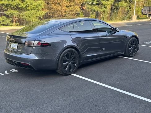 Used 2022 Tesla Model S Standard Range image 11