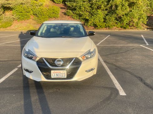 Used 2018 Nissan Maxima Platinum image 1