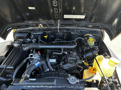 Used 1997 Jeep Wrangler Sport image 9