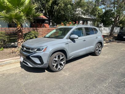 Used 2022 Volkswagen Taos SEL w/ Panoramic Sunroof Package