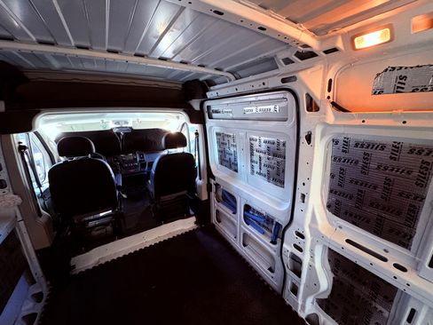 Used 2021 RAM ProMaster 2500 image 25