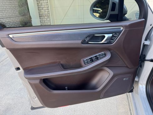 Used 2021 Porsche Macan GTS image 13