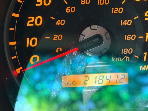 Used 2005 Toyota 4Runner Limited AWD/4WD image 11