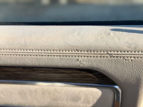 Used 2019 RAM 2500 Laramie image 9