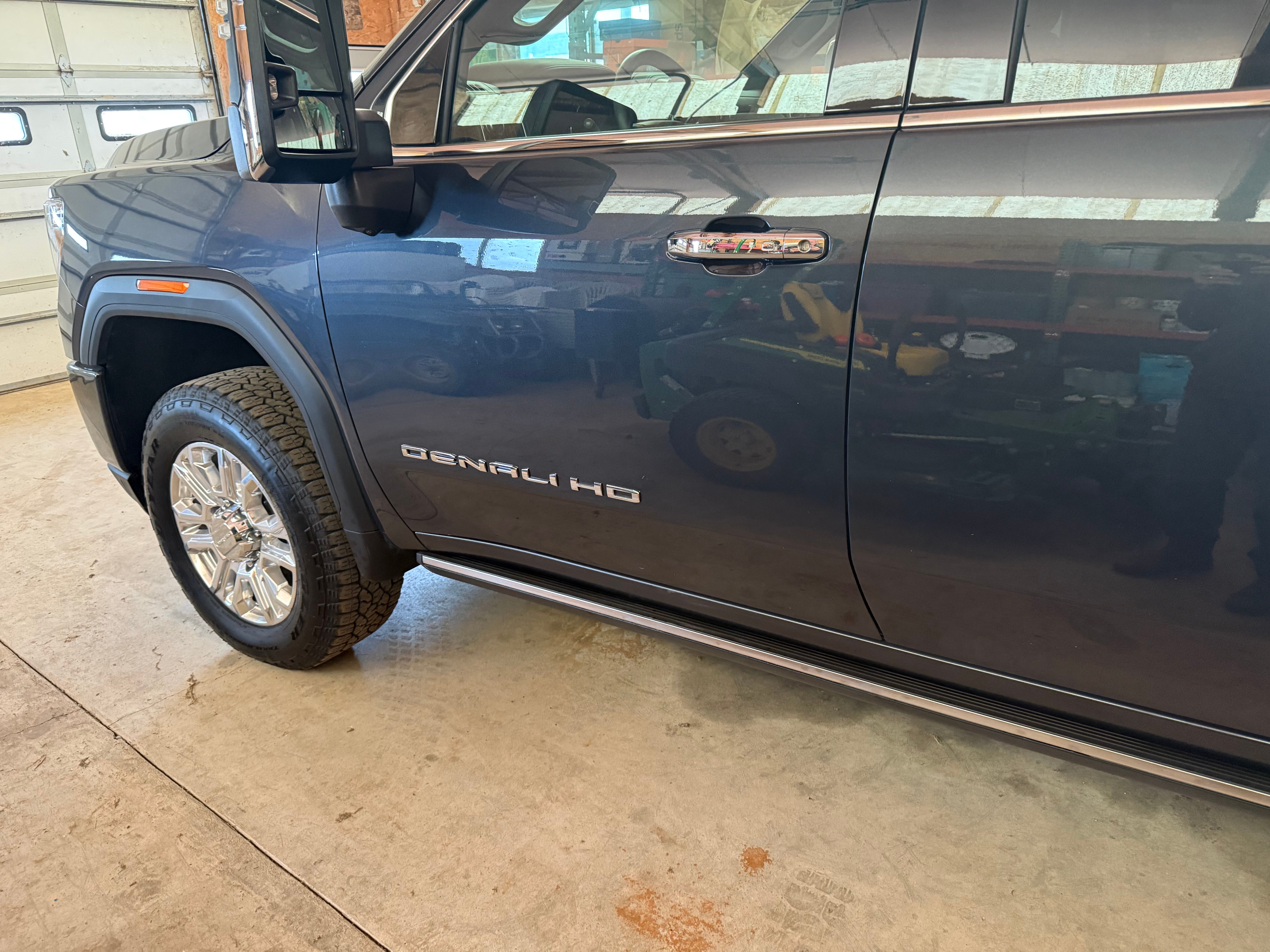 Used 2021 GMC Sierra 2500 Denali w/ Denali Ultimate Package AWD/4WD image 13