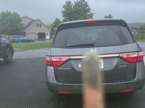 Used 2013 Honda Odyssey Touring image 4