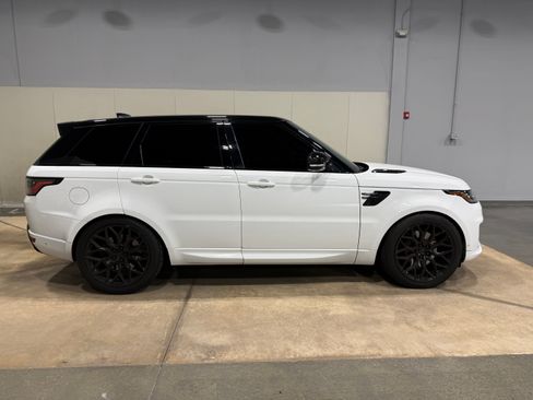 Used 2018 Land Rover Range Rover Sport Supercharged image 4