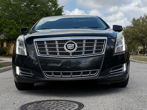 Used 2013 Cadillac XTS Premium image 4