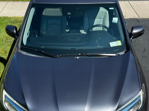Used 2020 Honda Pilot Touring image 1