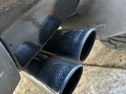 Used 2018 Chevrolet Silverado 1500 LTZ Z71 w/ Midnight Edition image 9