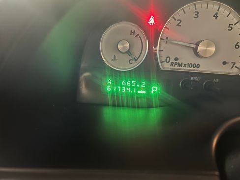 Used 2003 Ford Thunderbird image 14