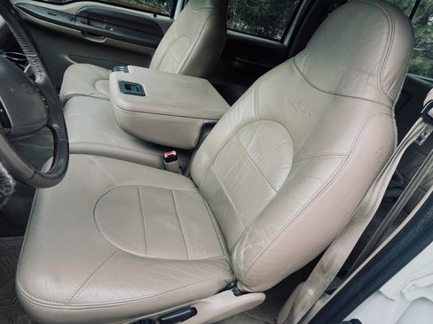 Used 1999 Ford F350 4x4 Crew Cab DRW Super Duty image 12