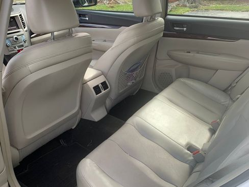 Used 2014 Subaru Legacy 2.5i Limited image 12