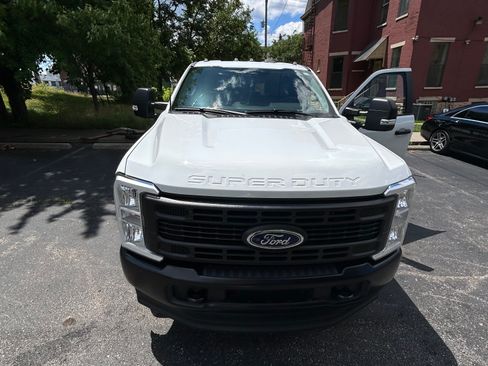 Used 2024 Ford F350 XL w/ 360-Degree Camera Package AWD/4WD image 28