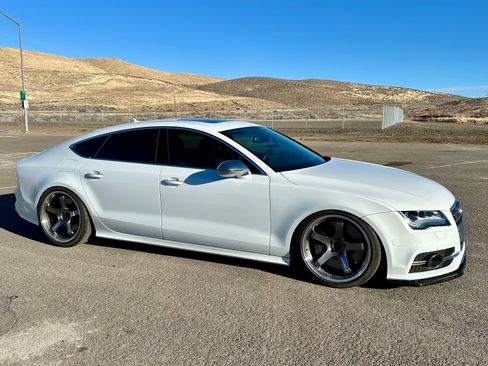 Used 2013 Audi S7 Prestige image 2