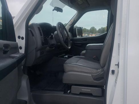Used 2016 Nissan NV 2500 SV w/ Technology Package image 8