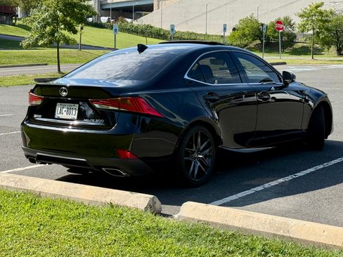 Used 2020 Lexus IS 300 F Sport w/ Blackline Edition AWD/4WD image 4
