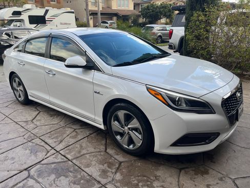 Used 2016 Hyundai Sonata Limited image 13